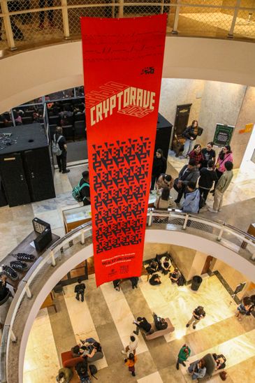 São Paulo (SP), 18/05/2025 - Ativistas debatem resistência digital diante de IA e plataformização
Cryptorave em SP destacou iniciativas e desafios comunitários
Foto: Cadu Pinotti/Agência Brasil